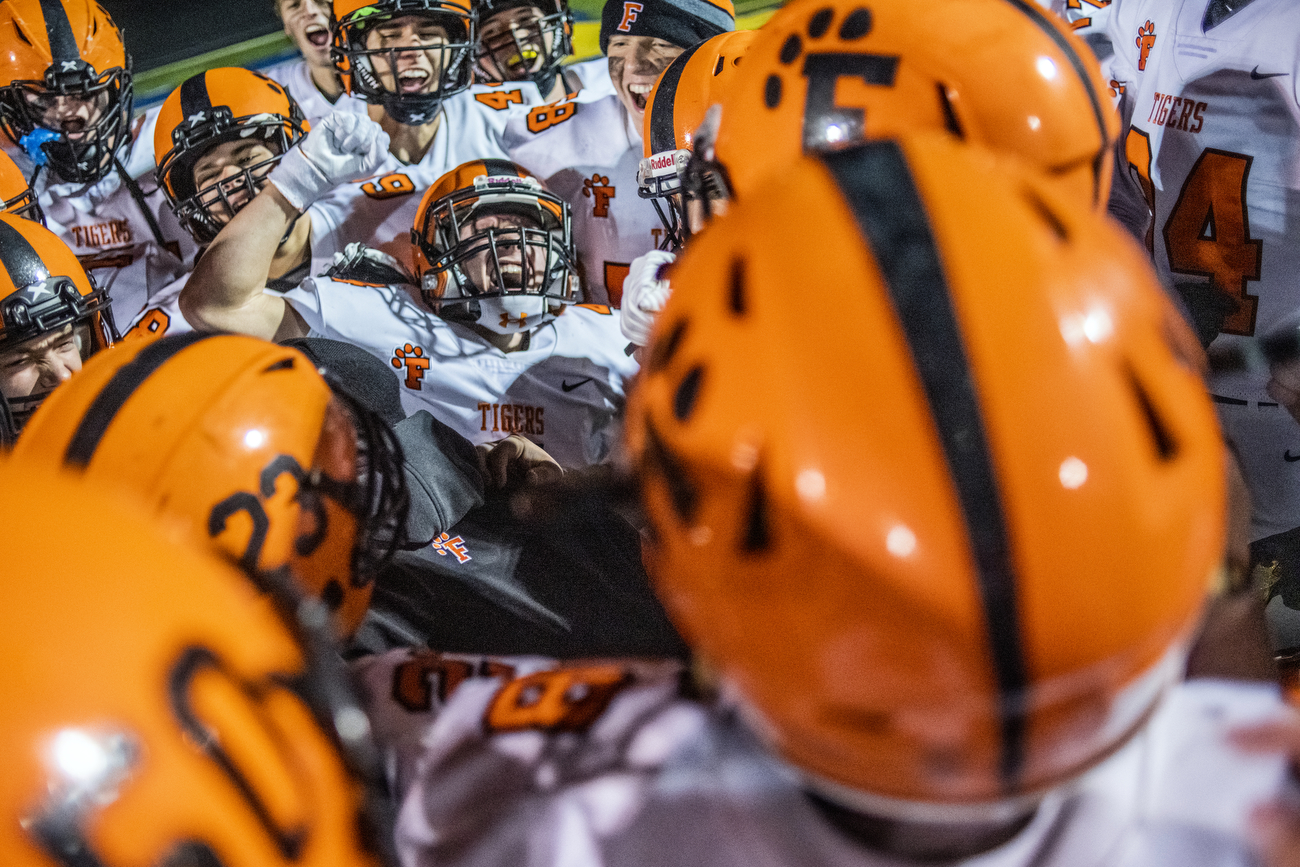 Fenton defeats Goodrich 4221, claims inaugural Metro League football