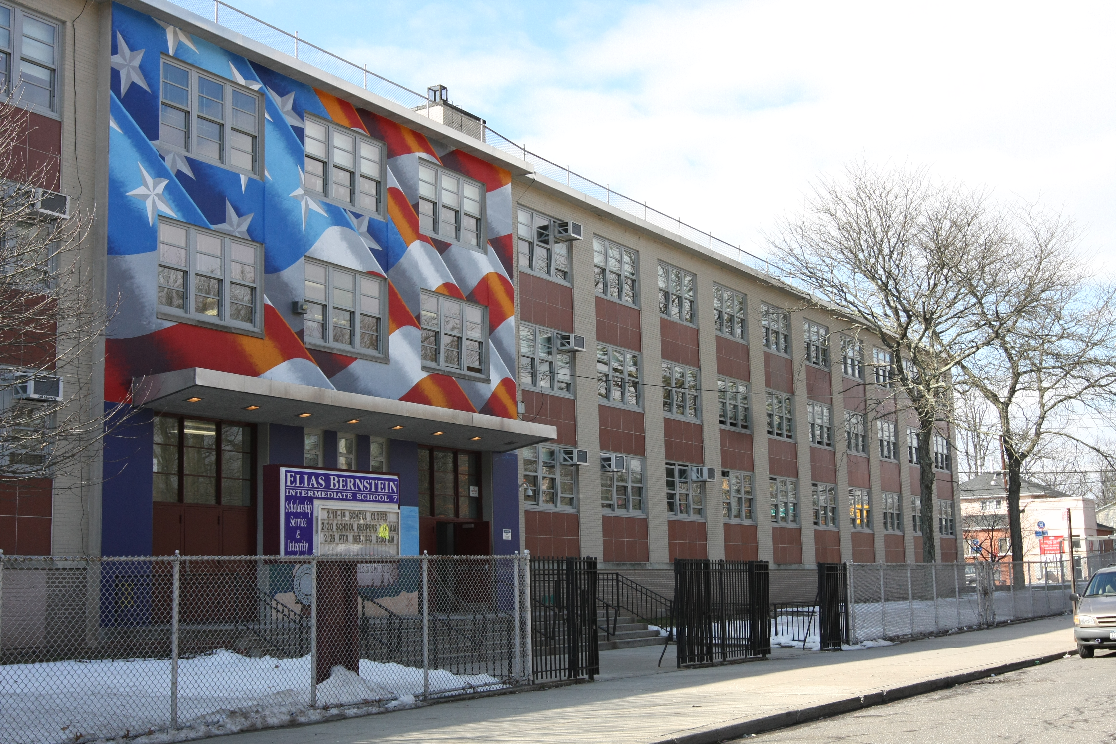 Lawsuit: I.S. 7 student bullied, photographed in shower - silive.com