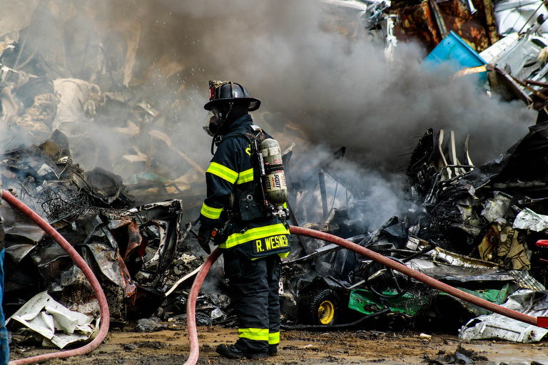 Salvage yard fire sends thick smoke into the air - lehighvalleylive.com