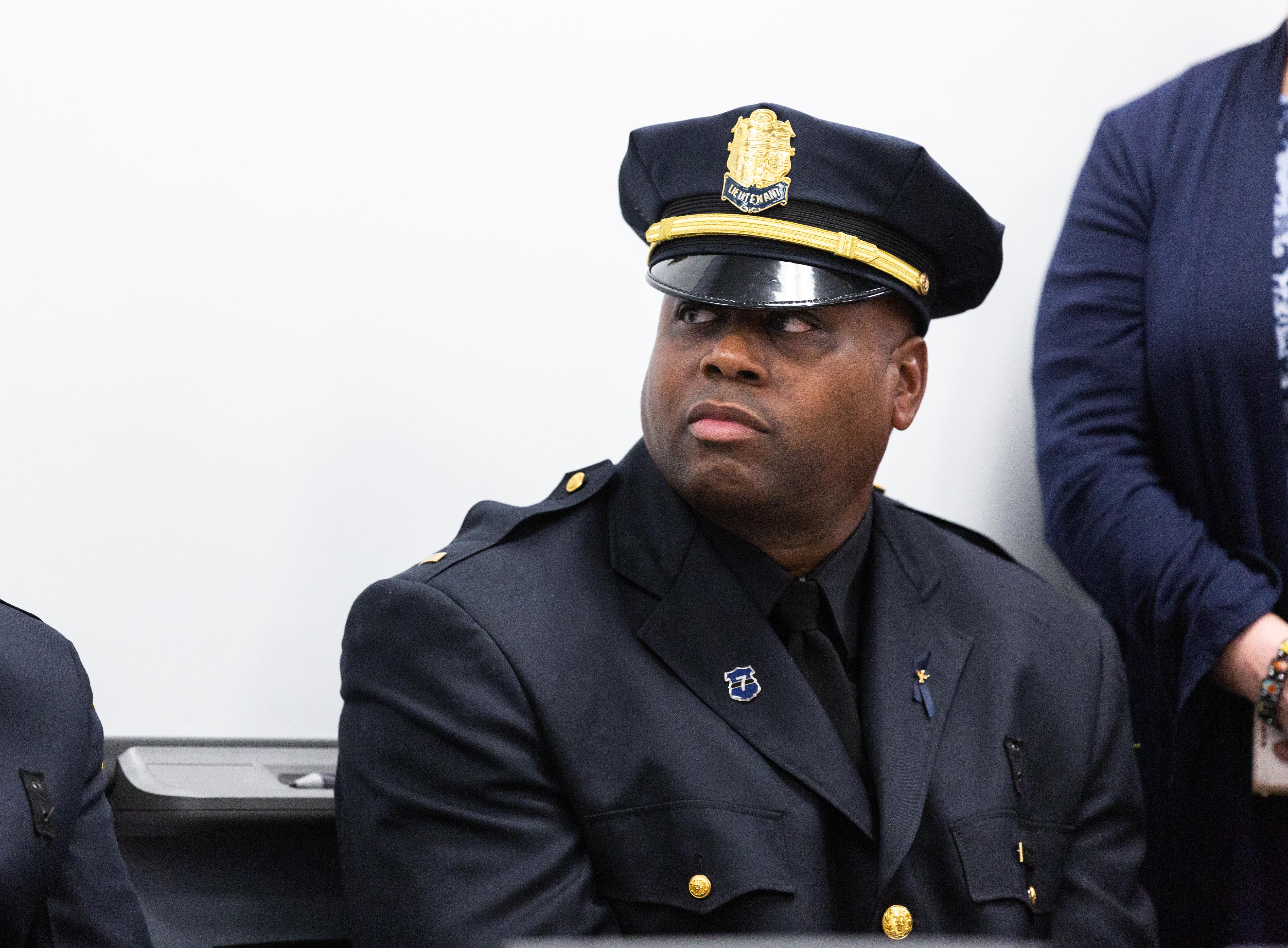 Springfield Police Dept. promotes new deputy chief, captain and two ...