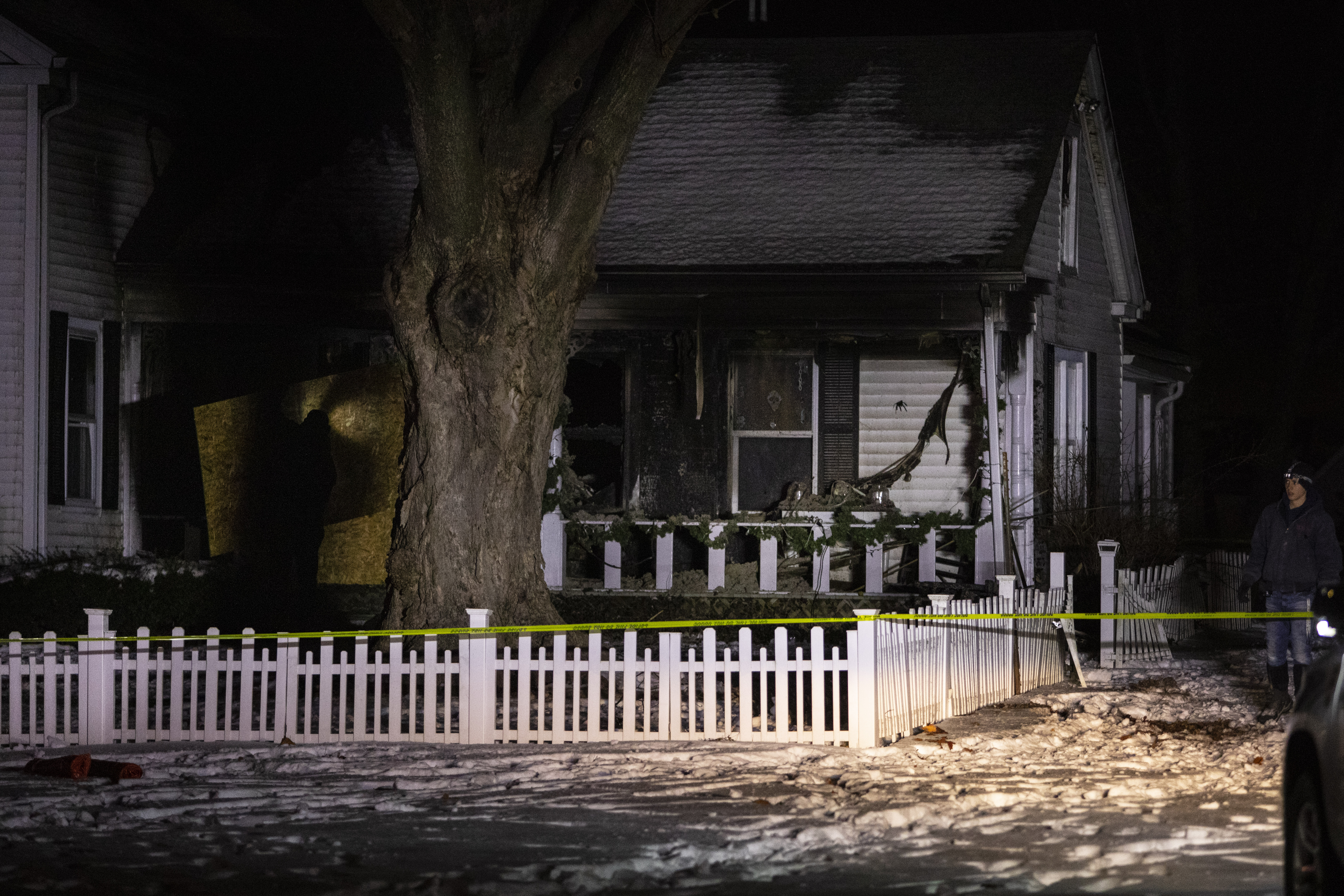 One dead in fatal house fire in Kalamazoo Township - mlive.com