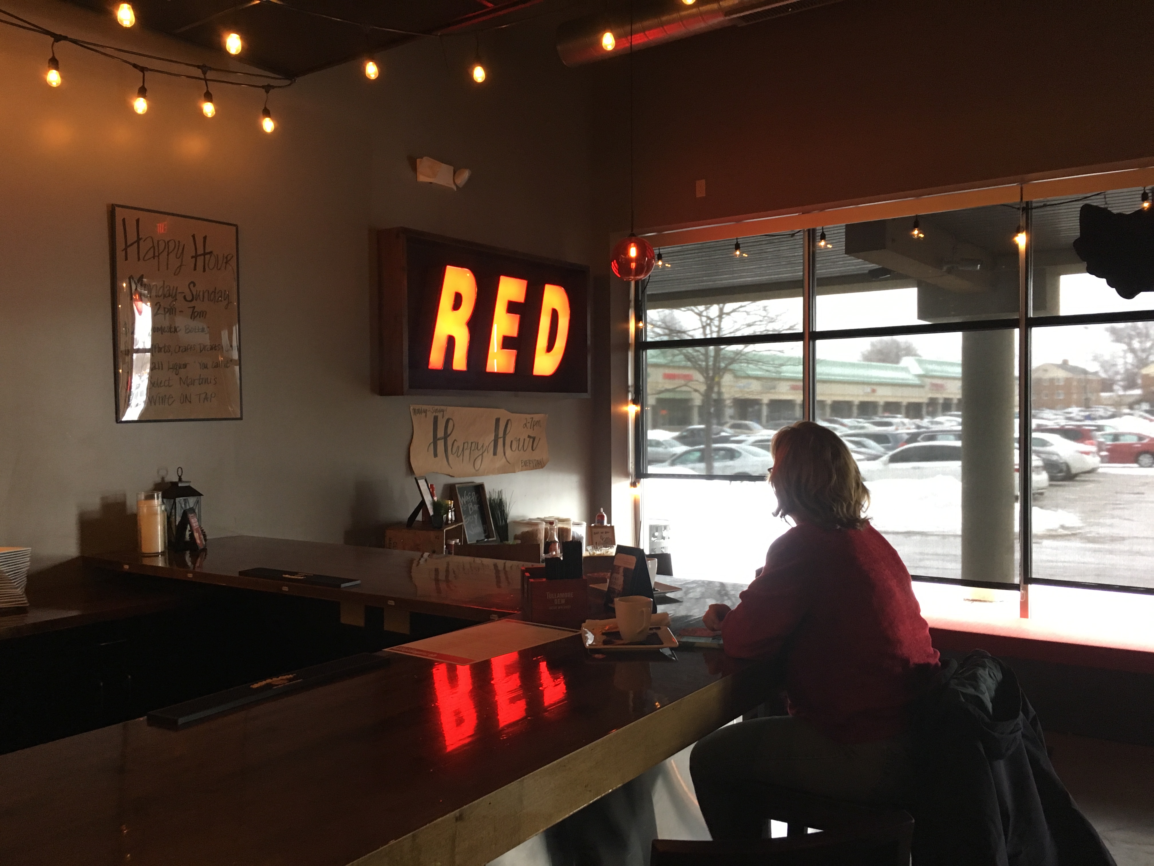 Red Lantern Kitchen & Bar