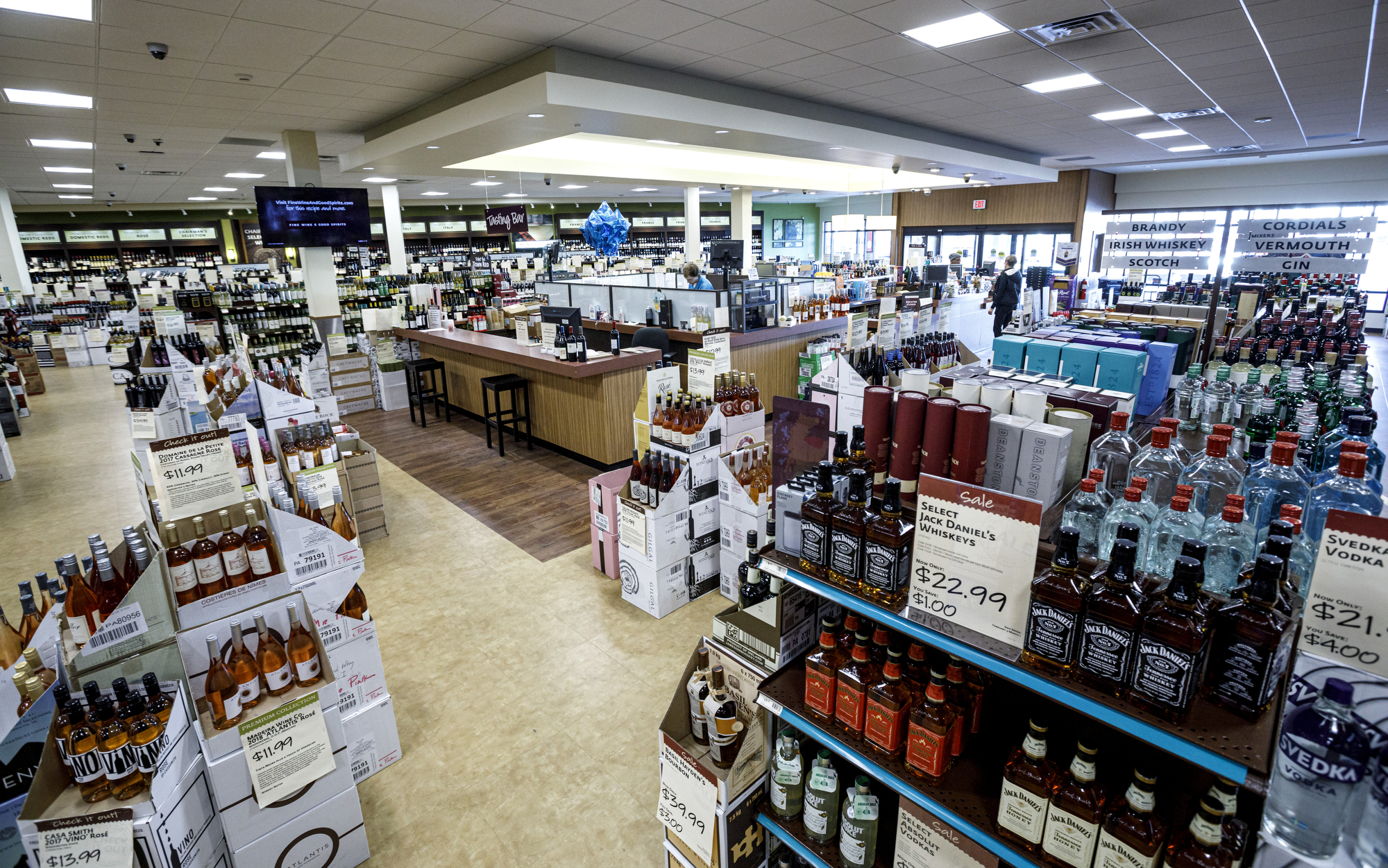 Liquor stores in Pa. are staying open in coronavirus pandemic, but won't give out samples - pennlive.com