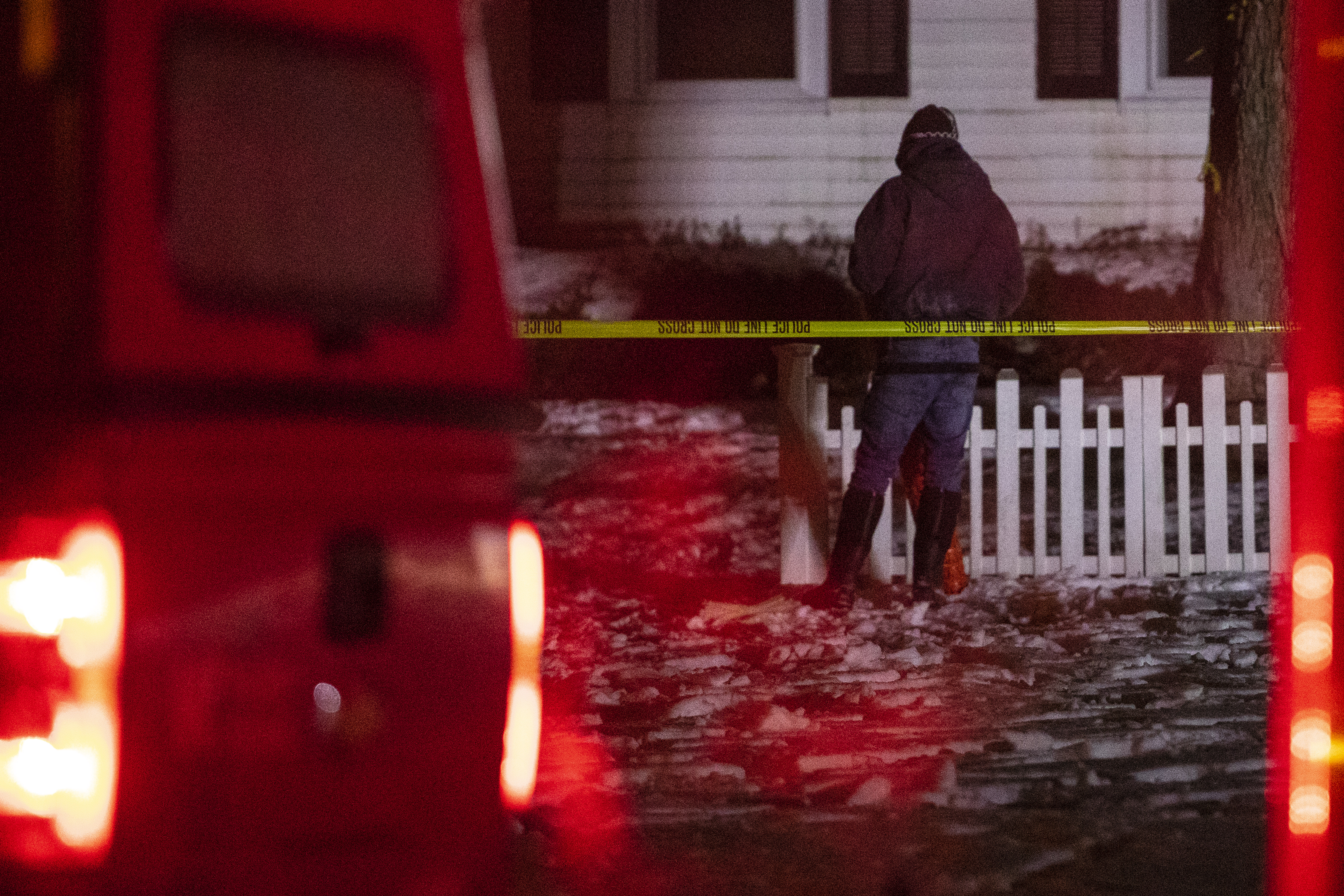 One dead in fatal house fire in Kalamazoo Township - mlive.com