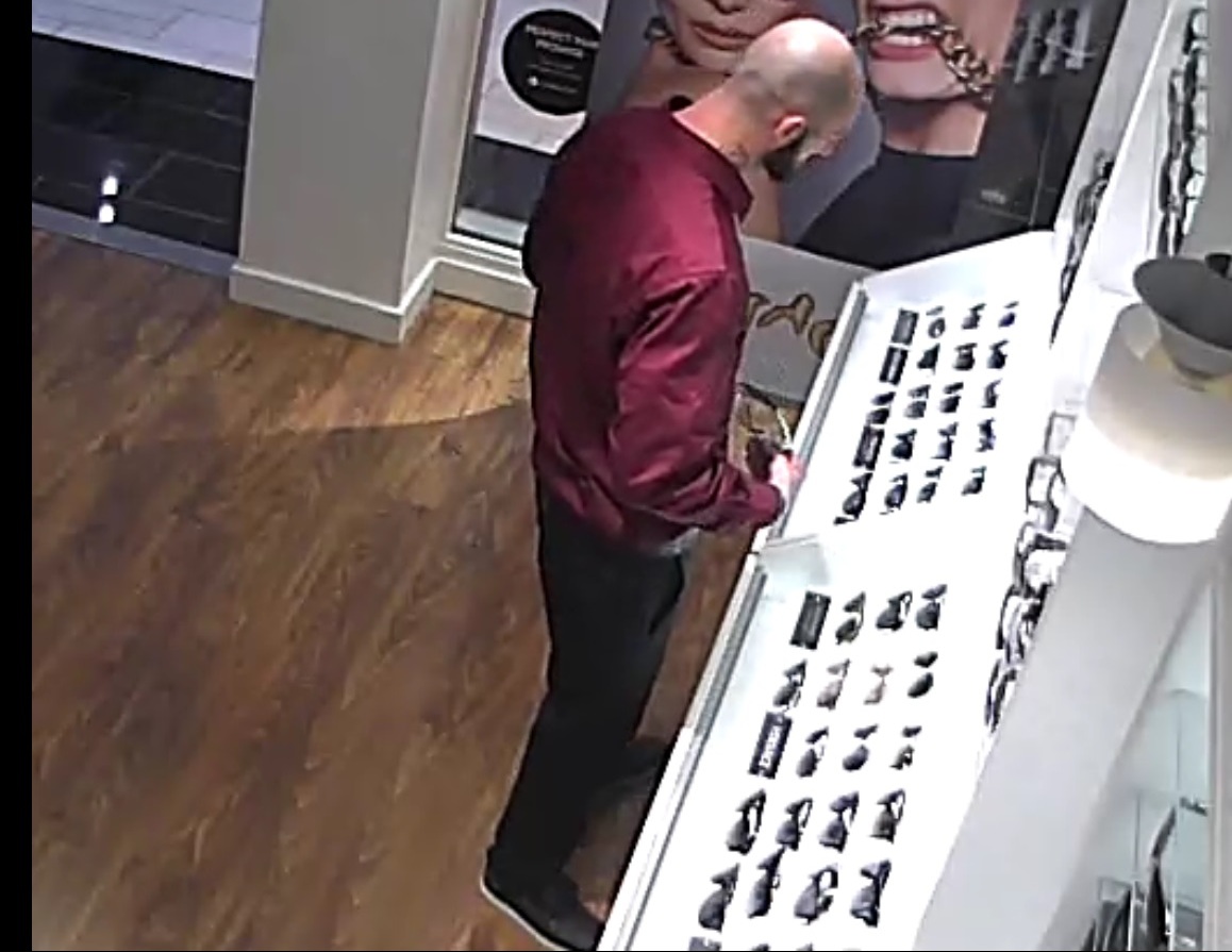 Holyoke Police seeking help to ID suspects in thefts of sunglasses ...