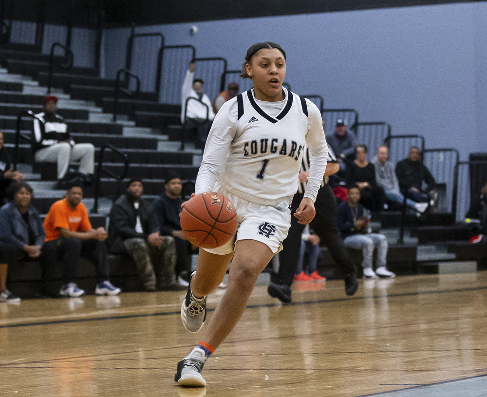 Harrisburg defeats Reading in first round of D36A girls basketball tournament