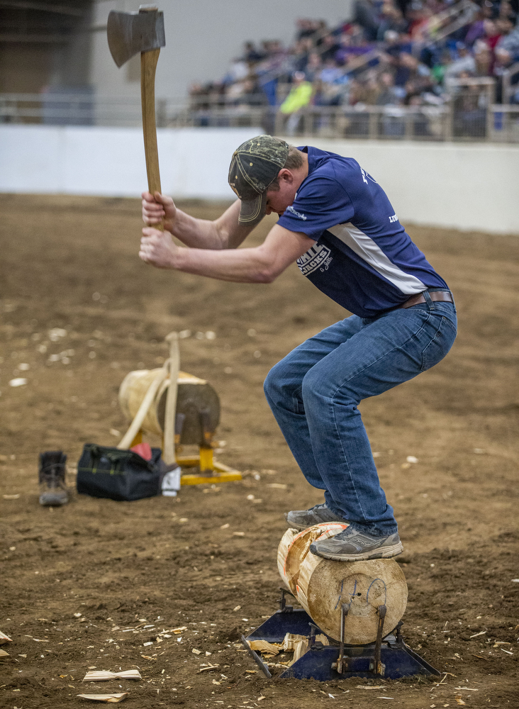 Lumberjacks compete at the 2019 Pennsylvania Farm Show