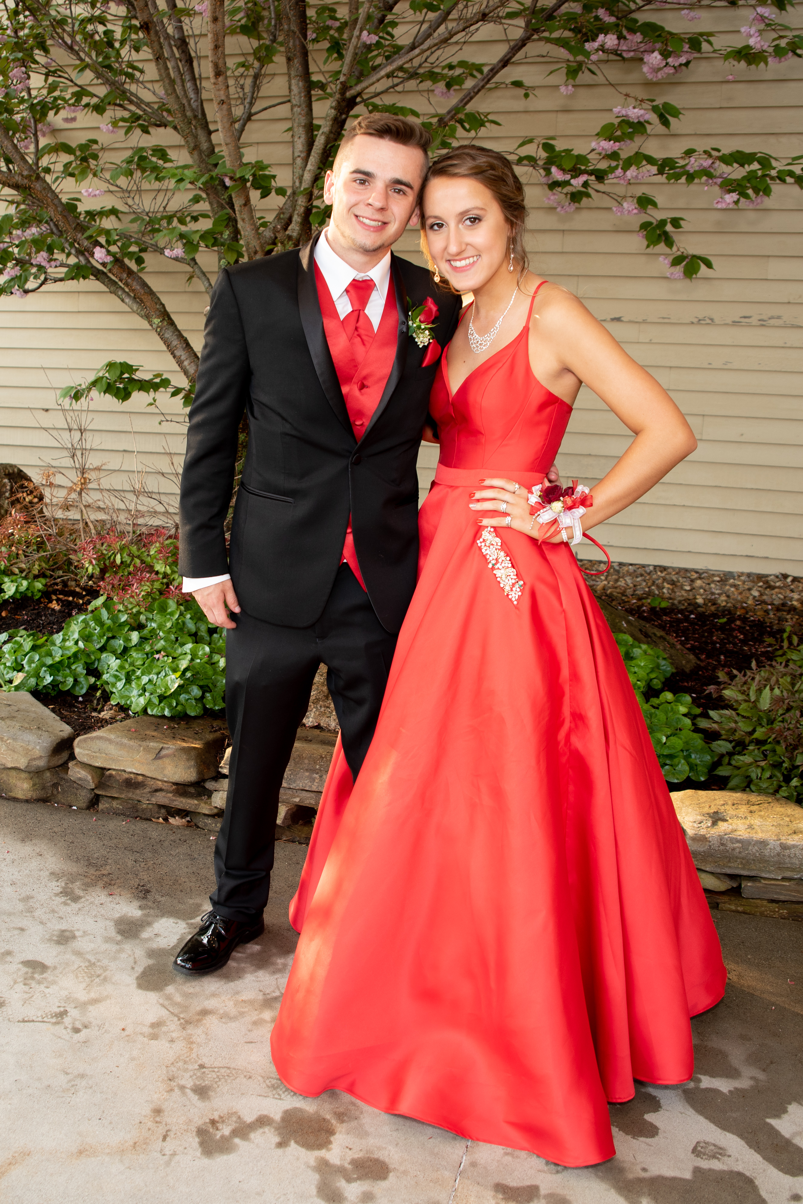 2019 Prom Photos: Quaboag Regional High School Prom at the Leicester  Country Club in Leicester - masslive.com