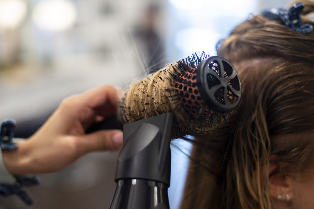 Go Blow blowout bar opens on Main Street in Ann Arbor