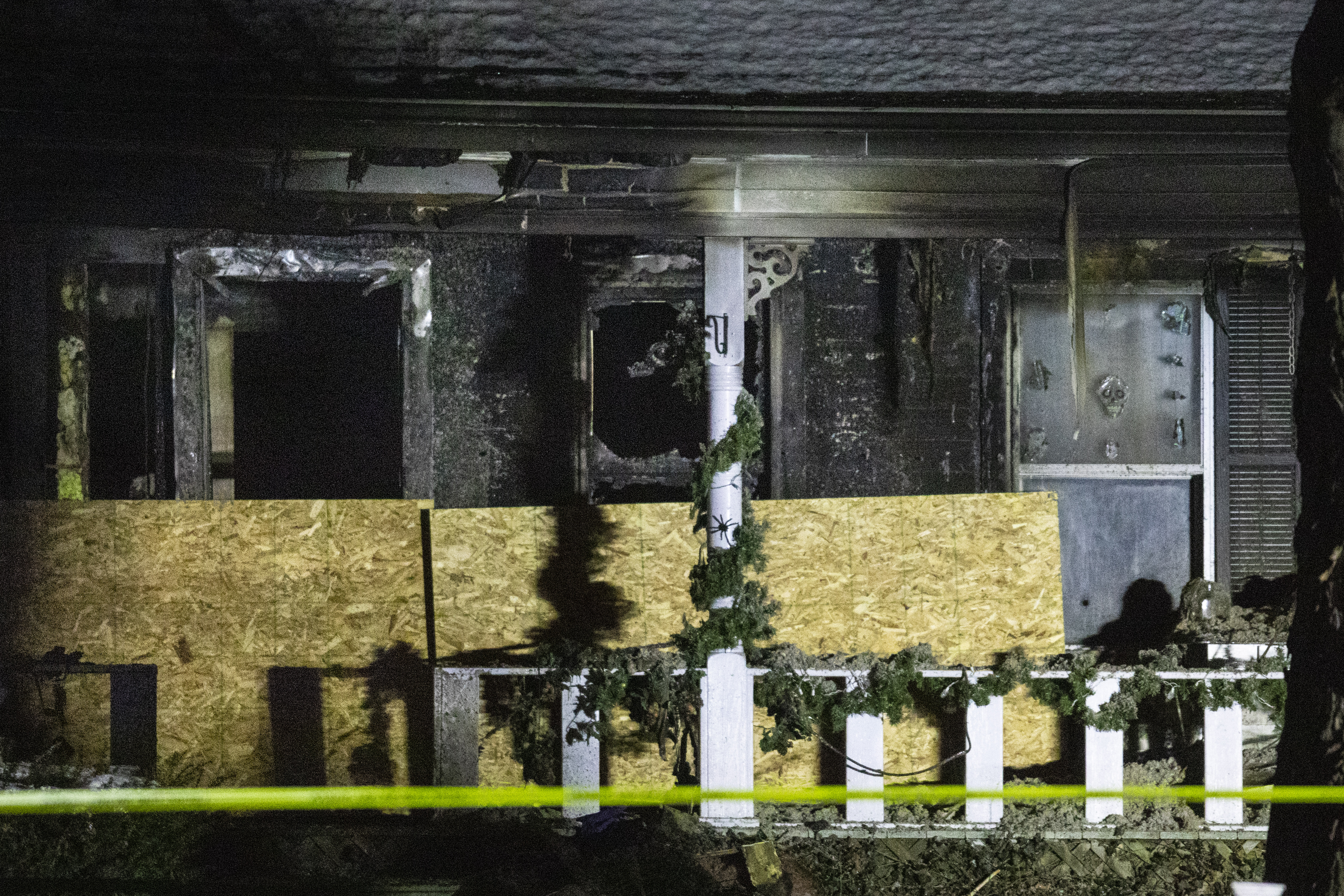 One dead in fatal house fire in Kalamazoo Township - mlive.com
